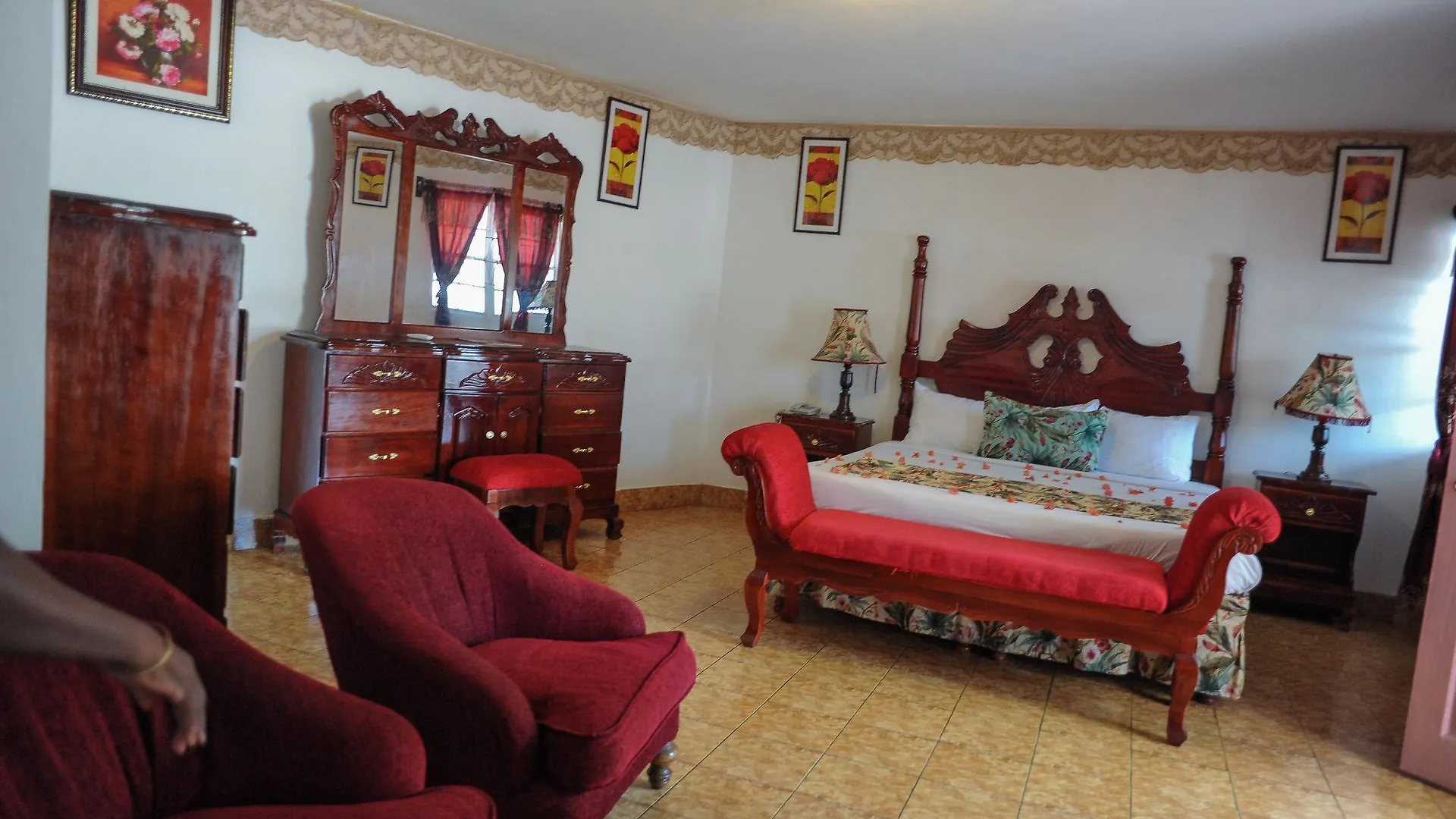Glorianna Hotel 몬테고 베이 3*,