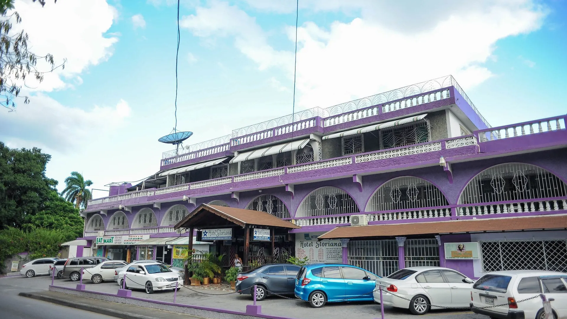 Glorianna Hotel 몬테고 베이