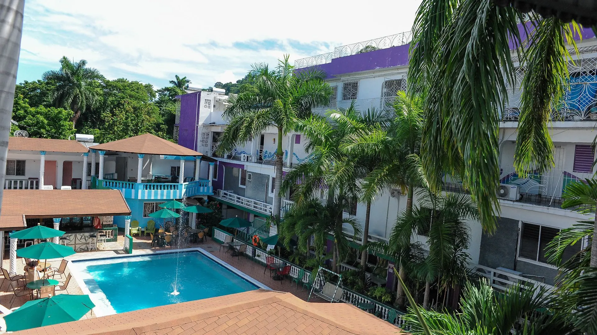 Glorianna Hotel مونتيغو باي 3*,  جامايكا
